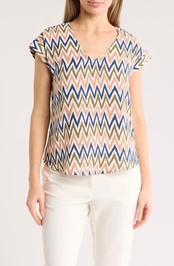 VINCE CAMUTO VINCE CAMUTO ZIGZAG CAP SLEEVE TOP