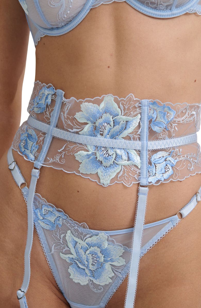 Kat The Label Belle Garter Belt, Alternate, color, Ice