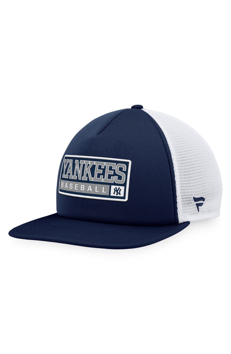 MAJESTIC Men's Majestic Navy/White New York Yankees Foam Trucker Snapback Hat, Main, color, Navy