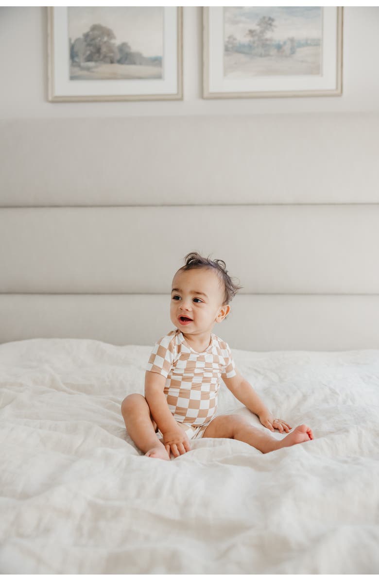 Copper Pearl Rad Fitted Two-Piece Short Pajamas, Alternate, color, Brown Overflow