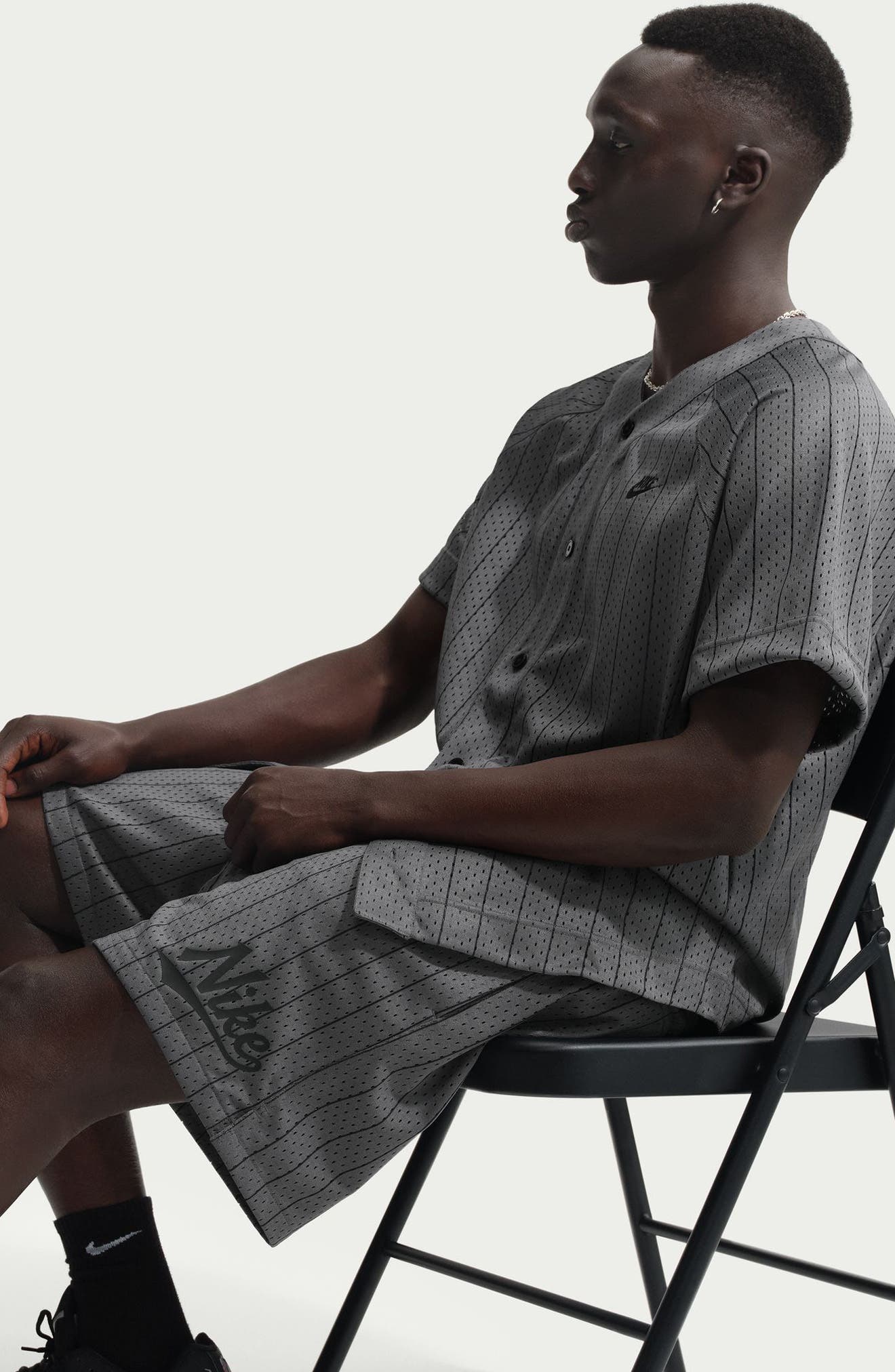 Мужские Nike Sportswear Club Flow Shorts — фото 6