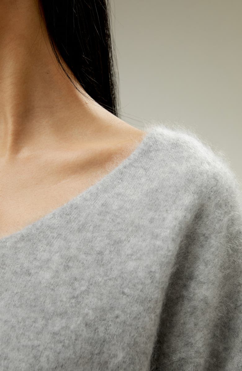 Lilysilk Women's Cropped V-Neck Cashmere Sweater, Alternate, color, Light Gray