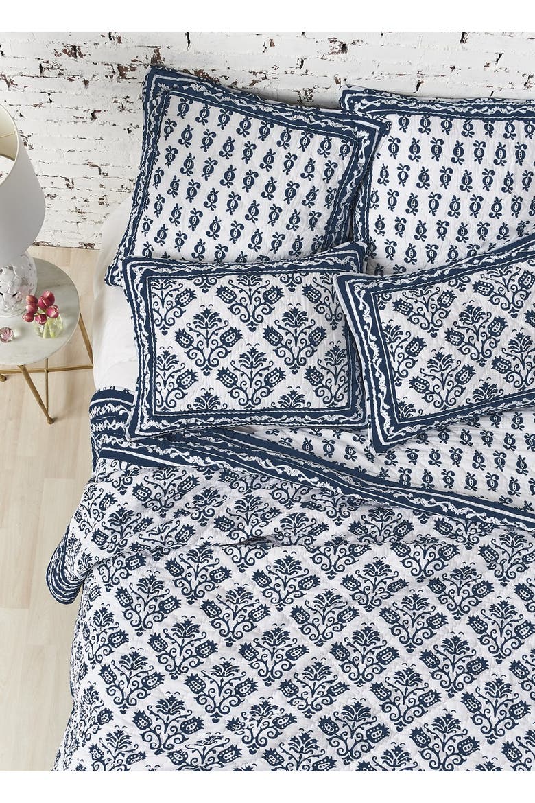 Cassie Quilt, Alternate, color, Blue