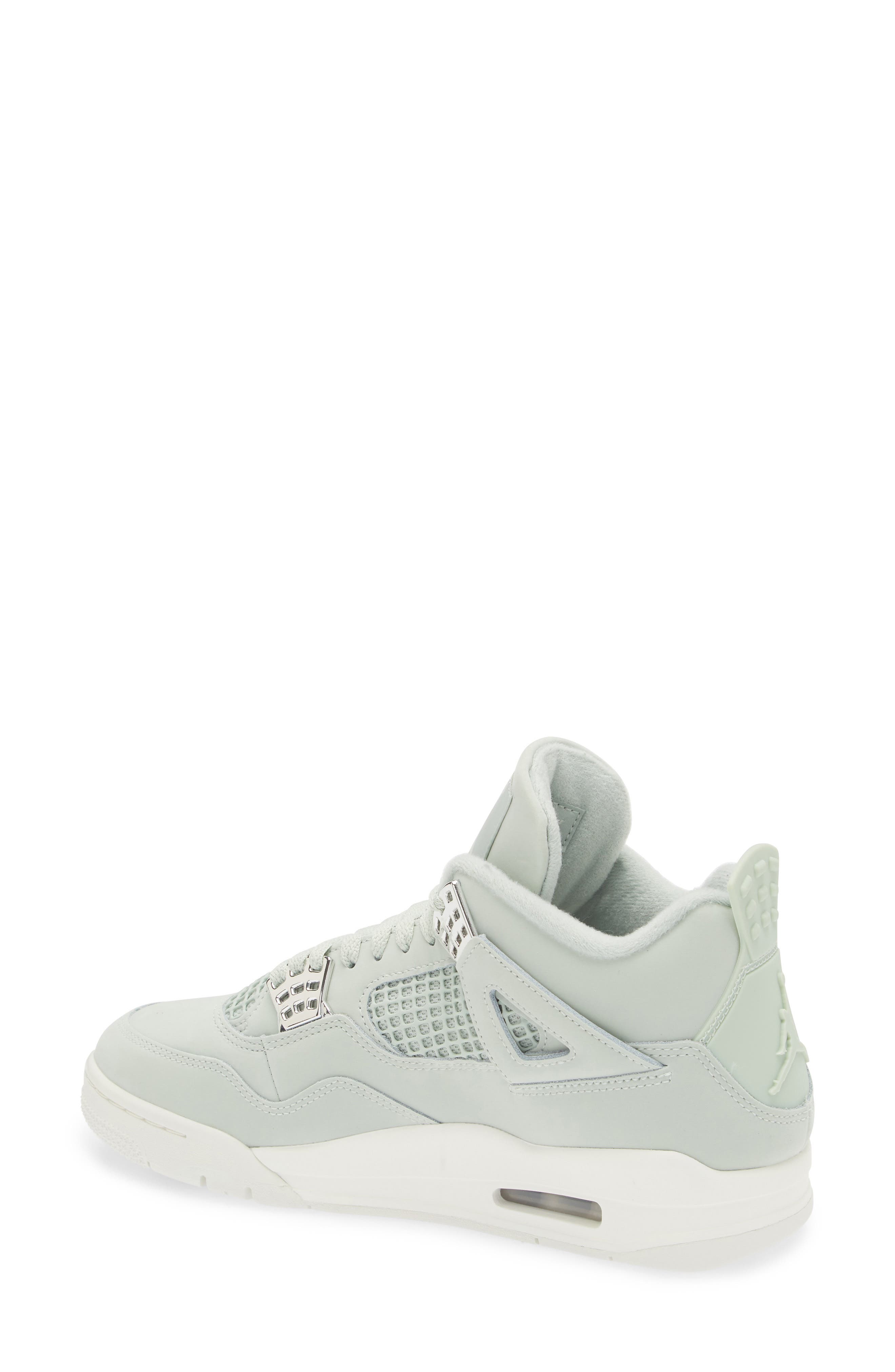 Air Jordan 4 Retro Basketball Sneaker, Alternate, color, 003 SEAFOM/SAIL