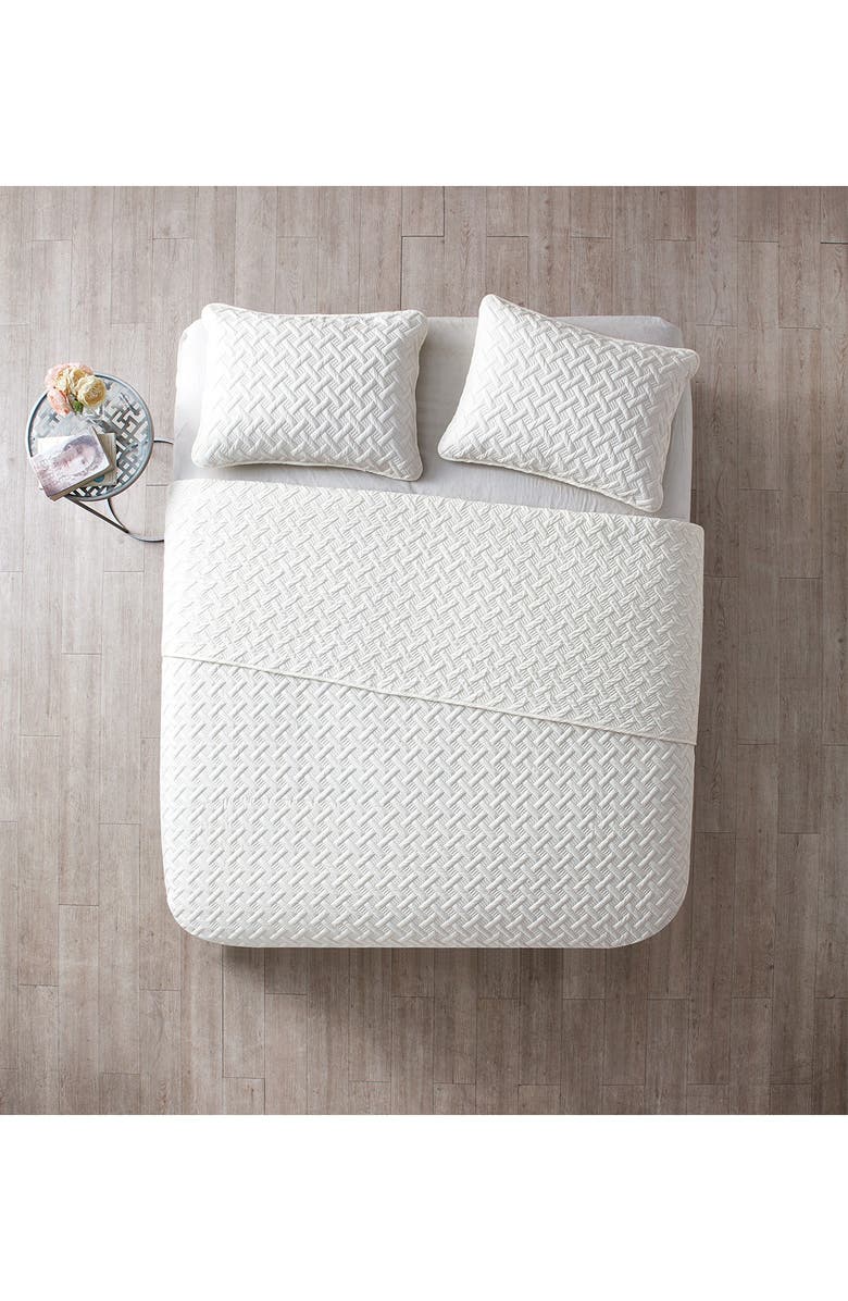 VCNY HOME Nina Embossed Basketweave Quilt Set - Full/Queen, Alternate, color, White