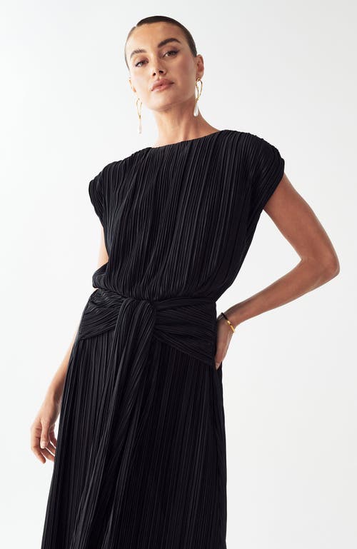 Savel Zarina Maxi Dress In Black