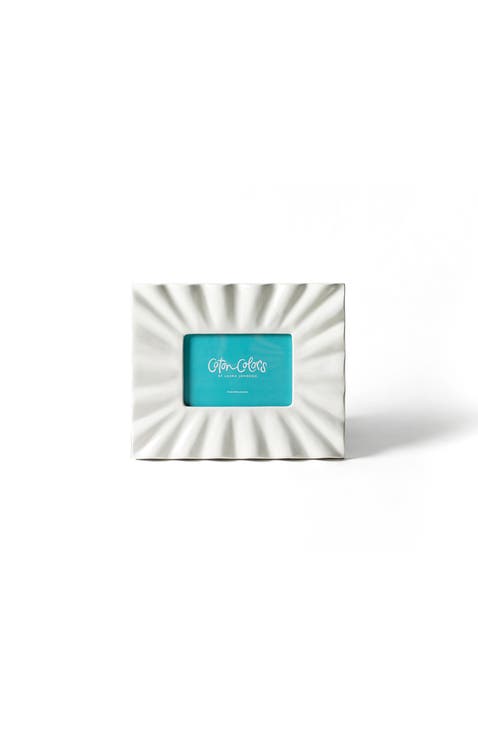 Signature White Ruffle Rectangle Frame