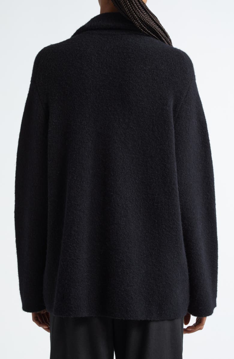 Spread Collar Button Cardigan