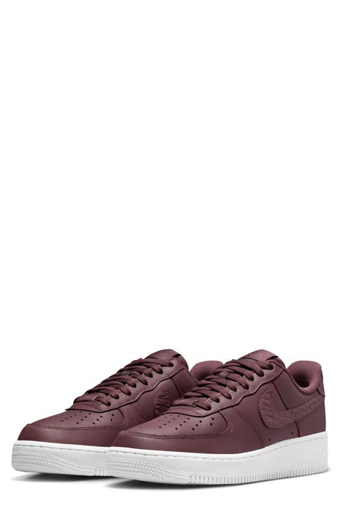 Air Force 1 '07 SE Sneaker (Women)