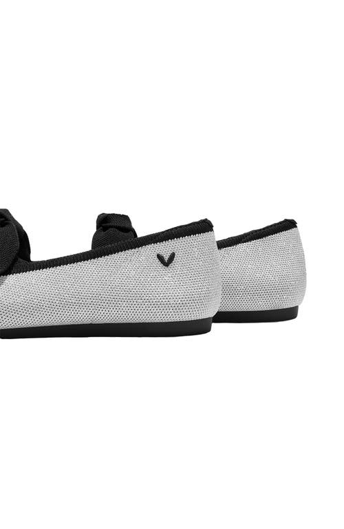 Vivaia Pointed-toe Bow Flats