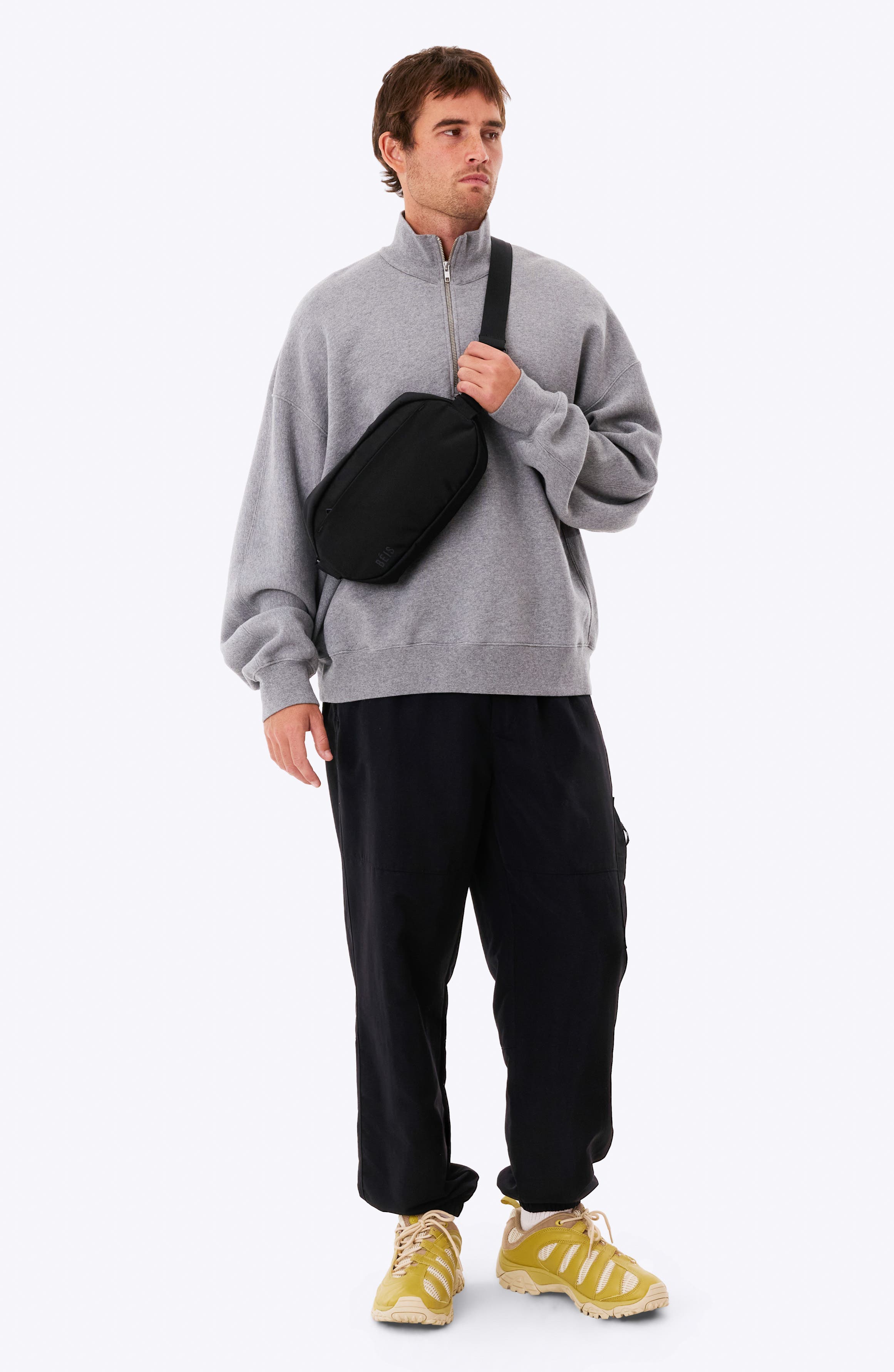 Béis The Pro Travel Sling, Alternate, color, Black