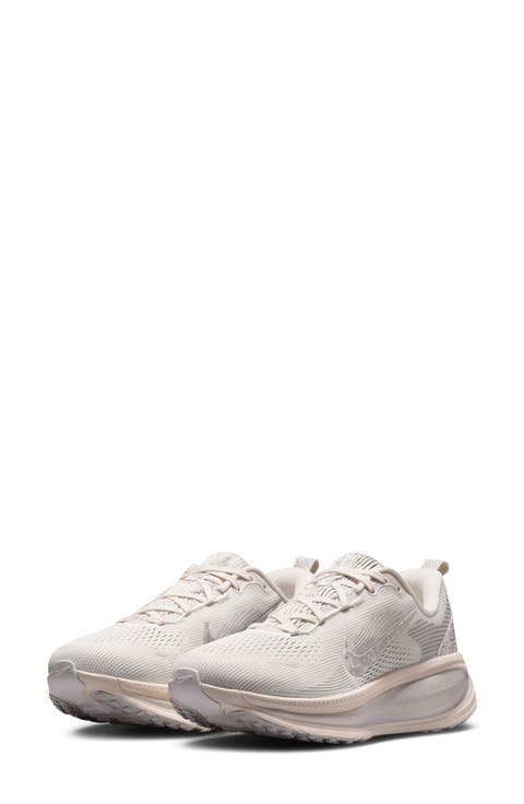 Vomero 18 SE Running Shoe