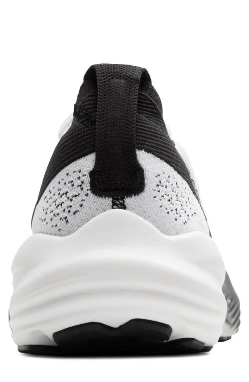 Brooks Glycerin Stealthfit 22 Running Shoe In White/grey/black