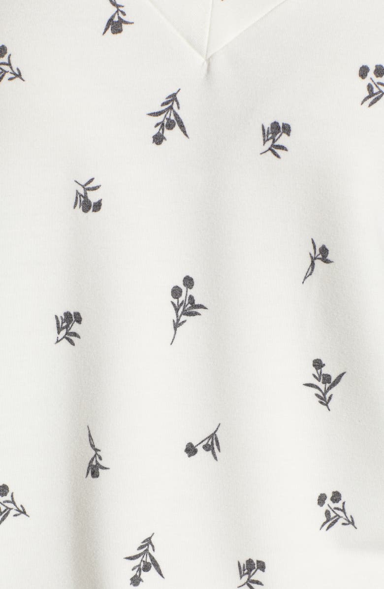 Bobeau Floral Curved Hem Top, Alternate, color, 