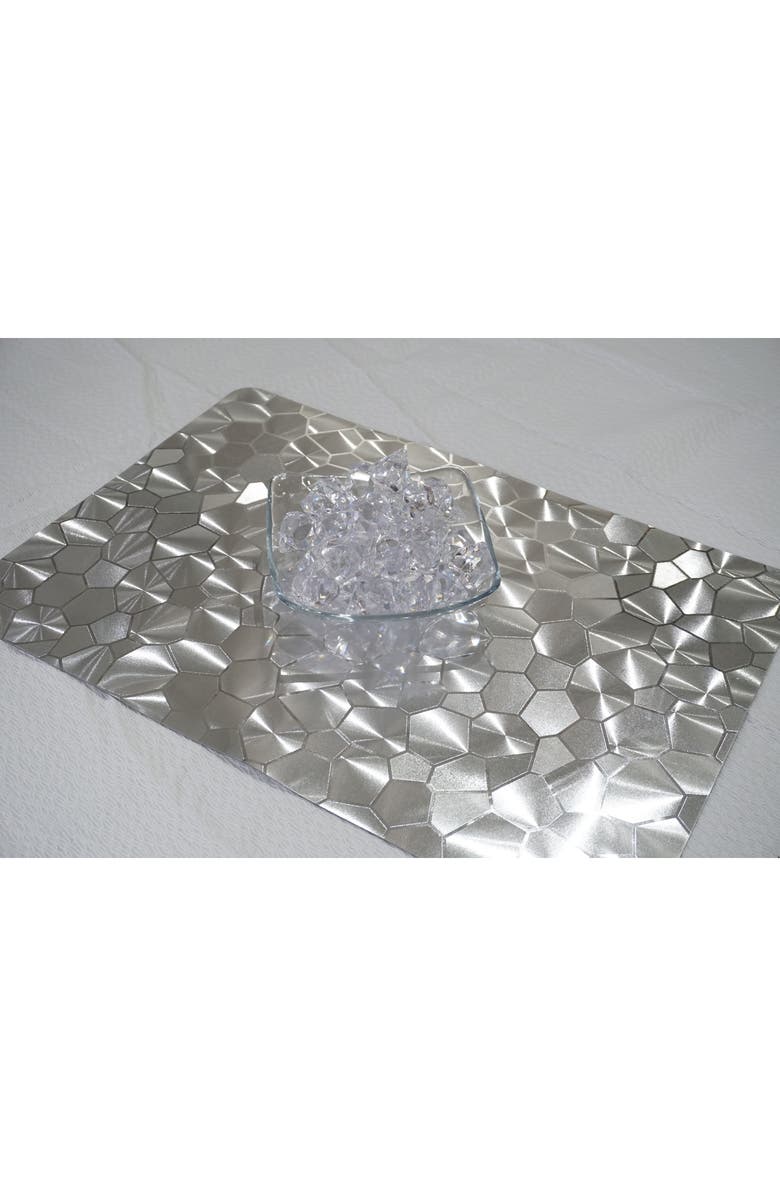 DAINTY HOME Mirrored Set of 6 Placemats, Alternate, color, Silver