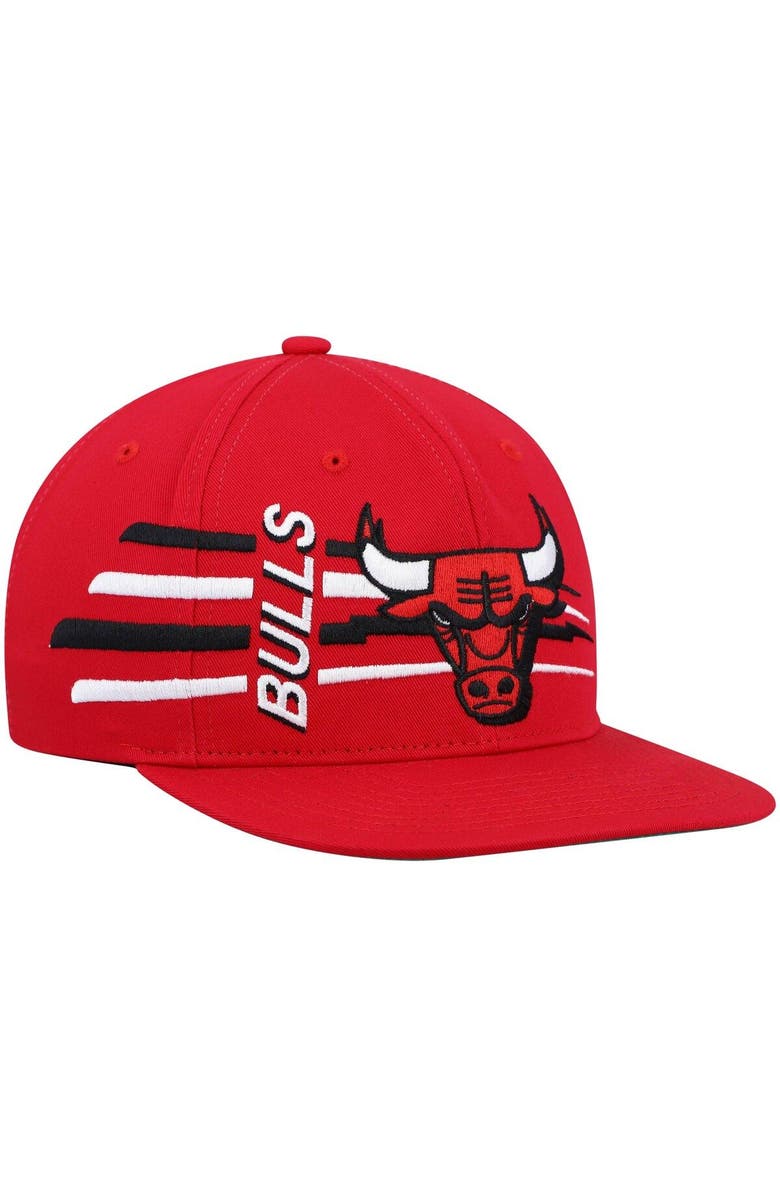 Mitchell & Ness Men's Mitchell & Ness Red Chicago Bulls Retro Bolt Deadstock Snapback Hat, Main, color, 
