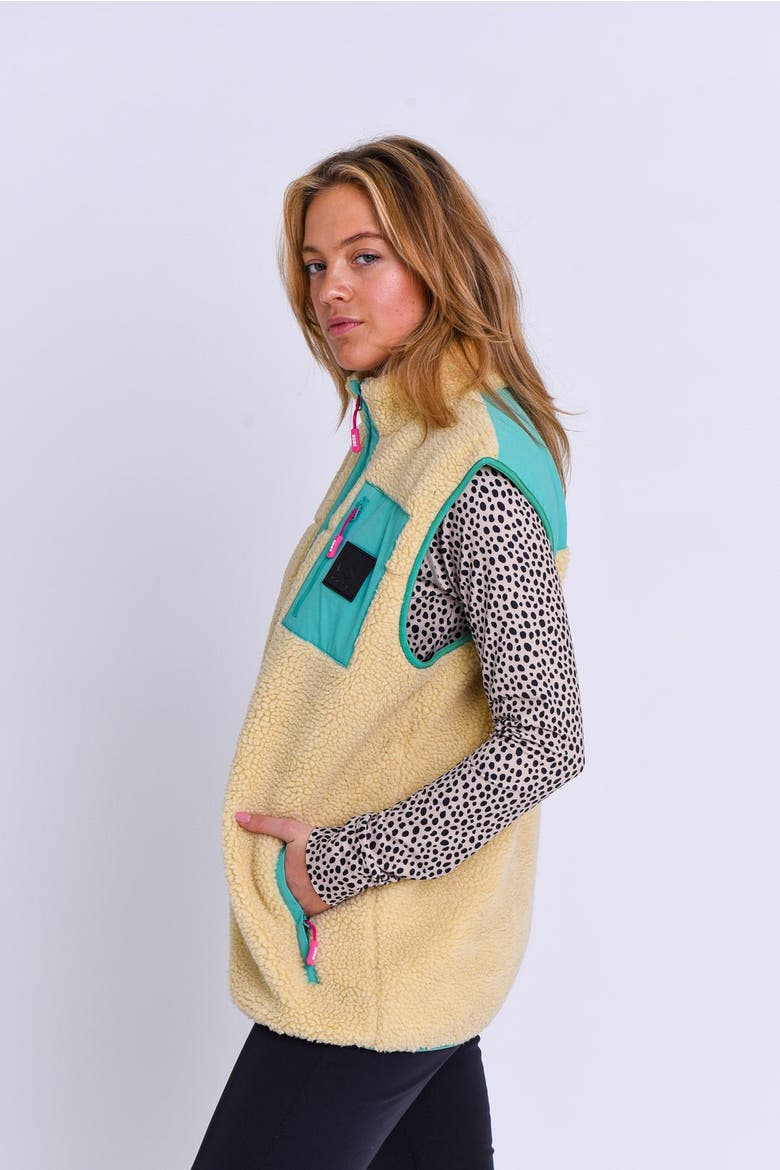 Method Vest Sand - Men's, Alternate, color, Sand