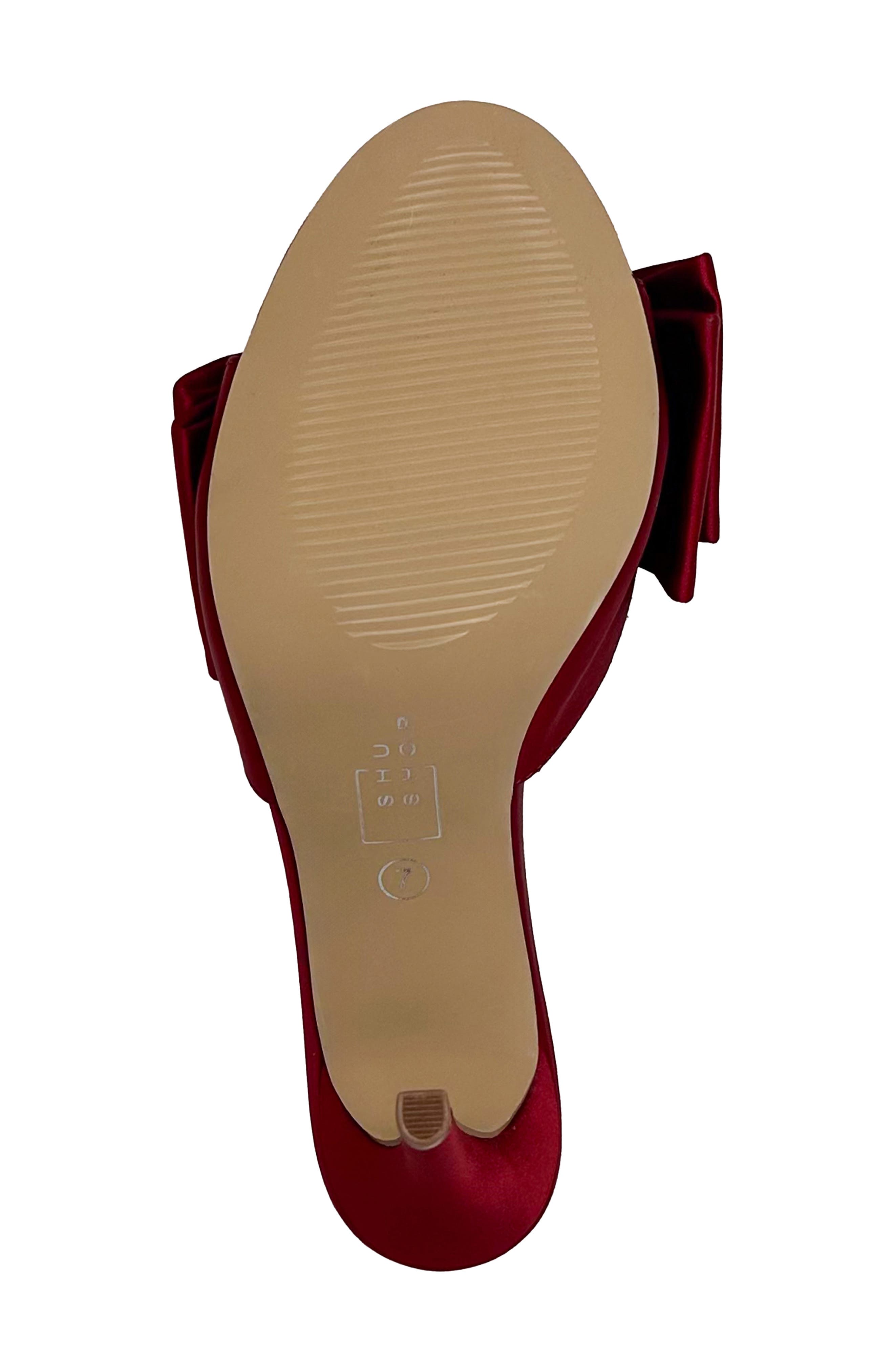Elena Sandal, Alternate, color, RED