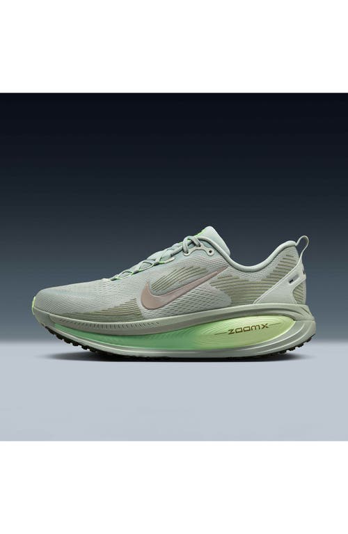 Nike Vomero 18 Running Shoe