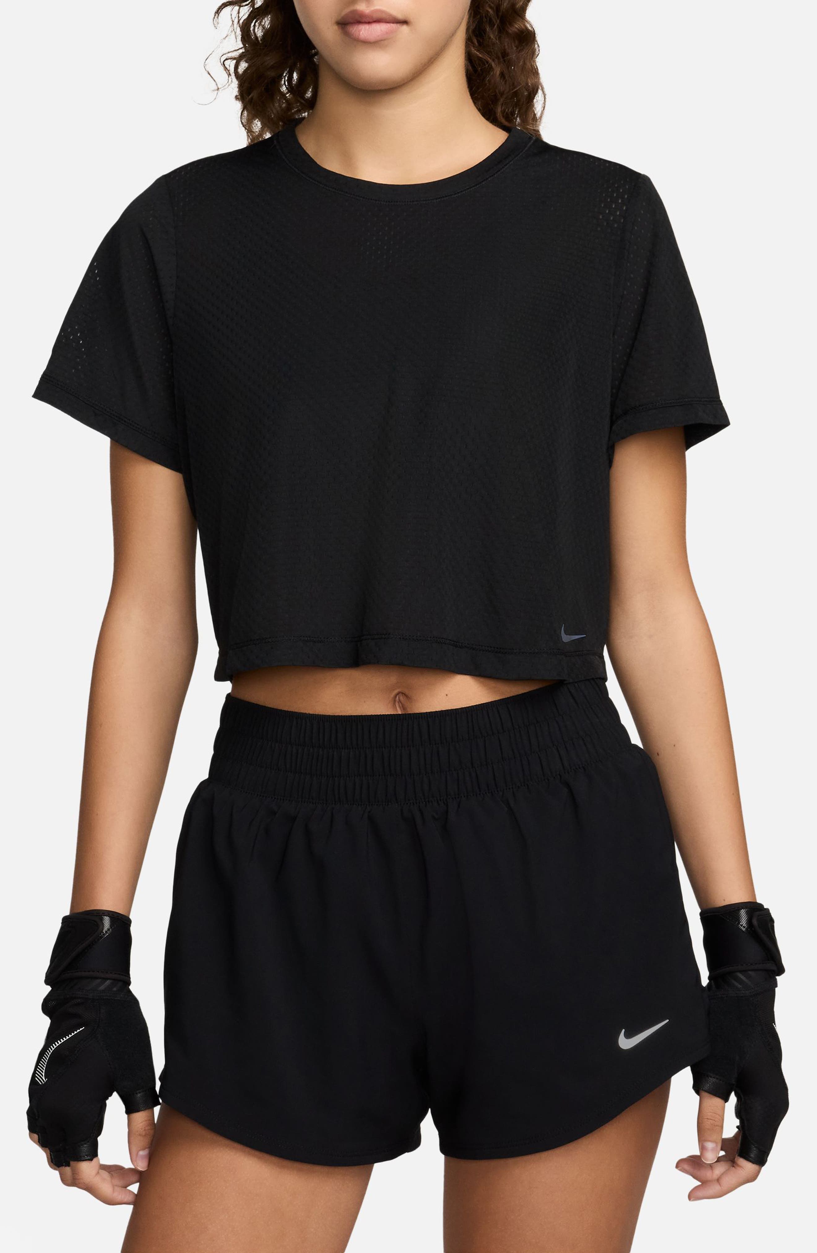 Nike One Classic Breathe Dri-FIT T-Shirt