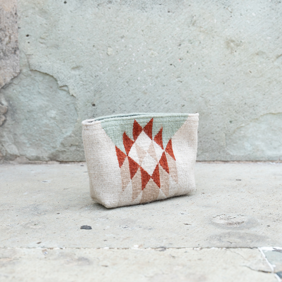 Amasouk Fénix Pouch, Alternate, color, Red