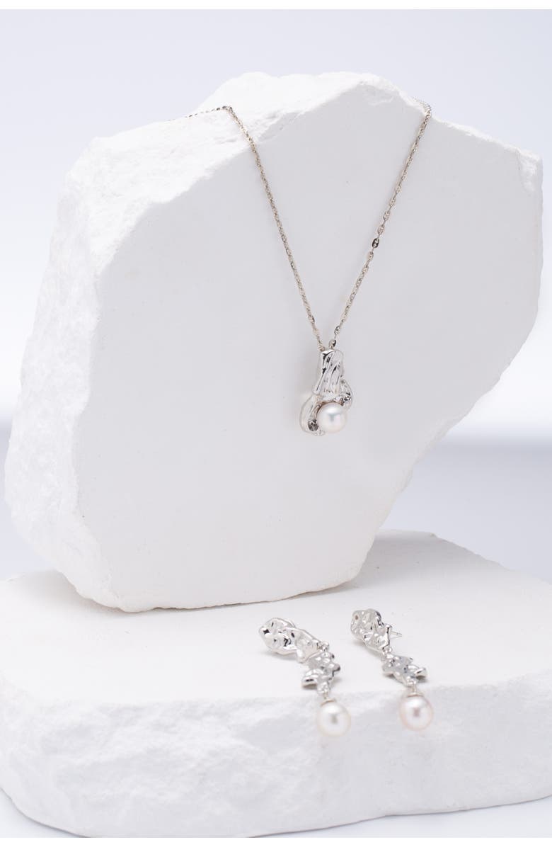 Classicharms Nyla Molten Freshwater Pearl Drop Earring, Alternate, color, Silver