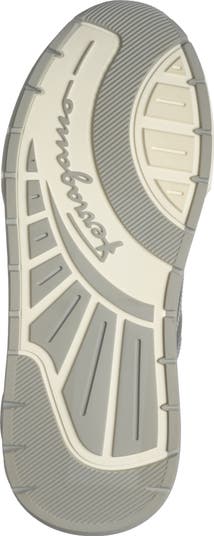 Cosmo Low Top Sneaker