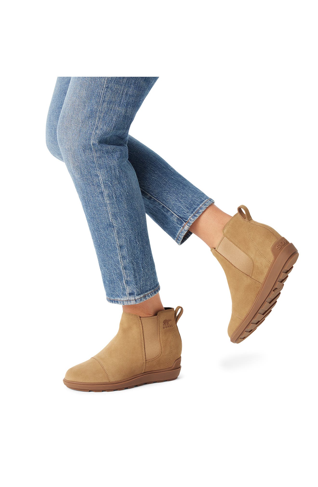 Evie II Waterproof Chelsea Bootie, Alternate, color, CARIBOU BUFF/ GUM 10