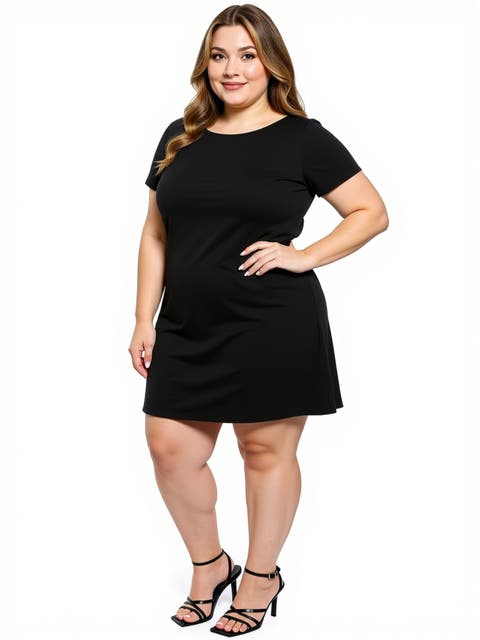Plus Size Solid Short Sleeve Round Neck Mini Shift Dress