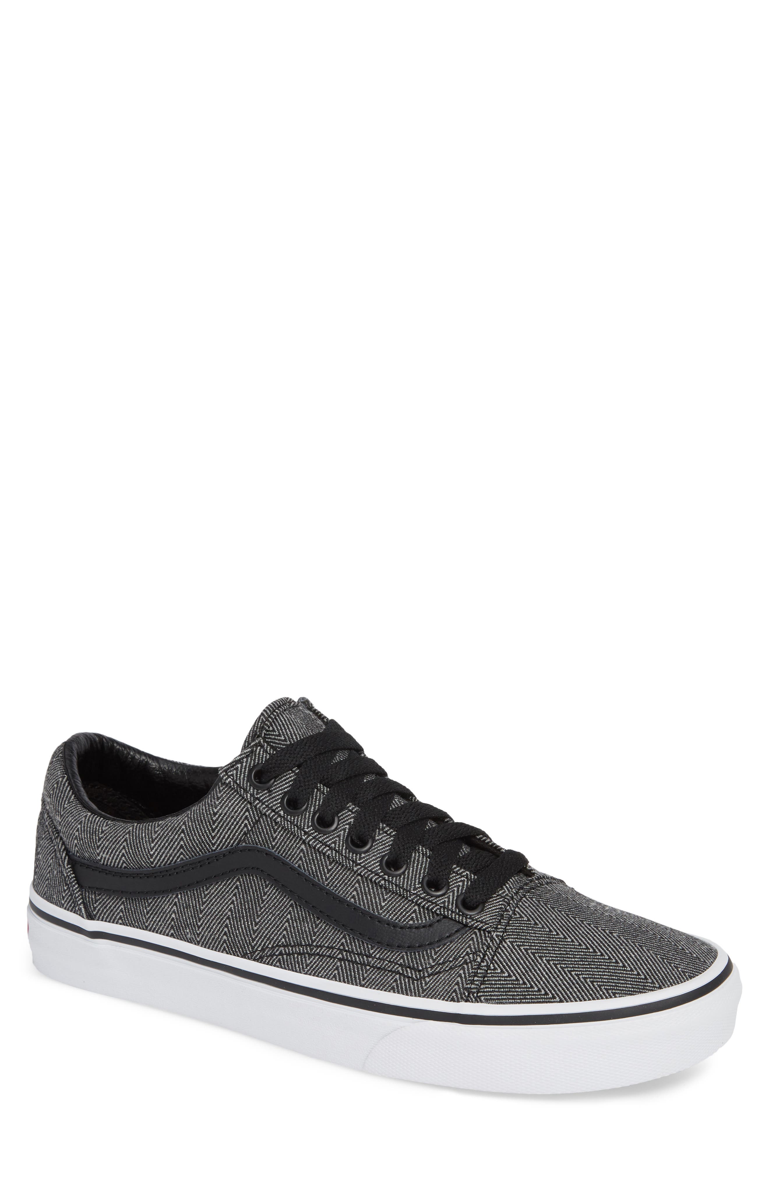 Vans UA Old Skool Sneaker, Main, color, 