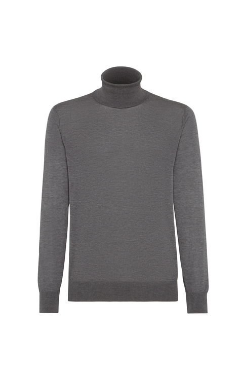 Lightweight turtleneck sweater