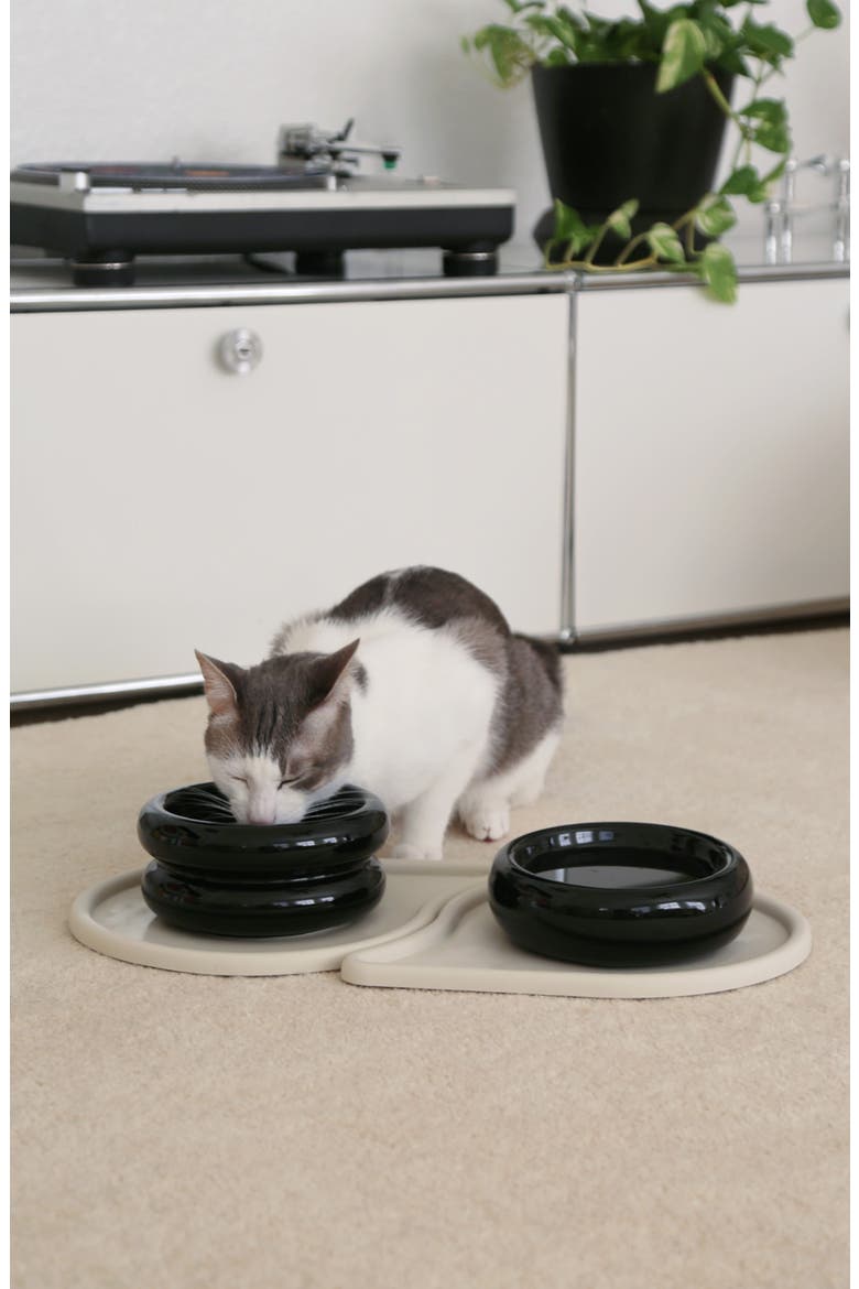 Onyx Halo Cat Bowl, Alternate, color, BLACK