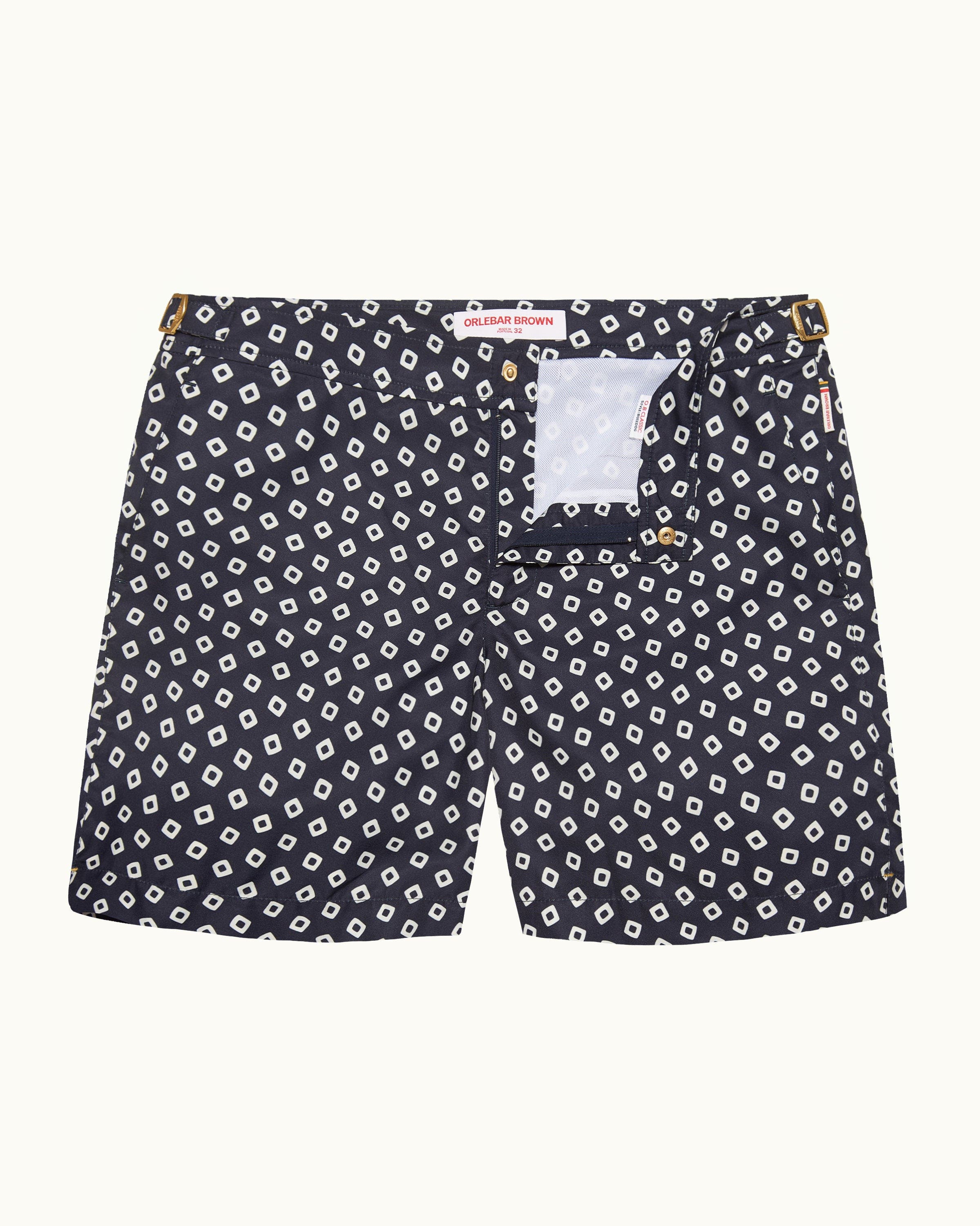 selected NIGHT IRIS/LATTE