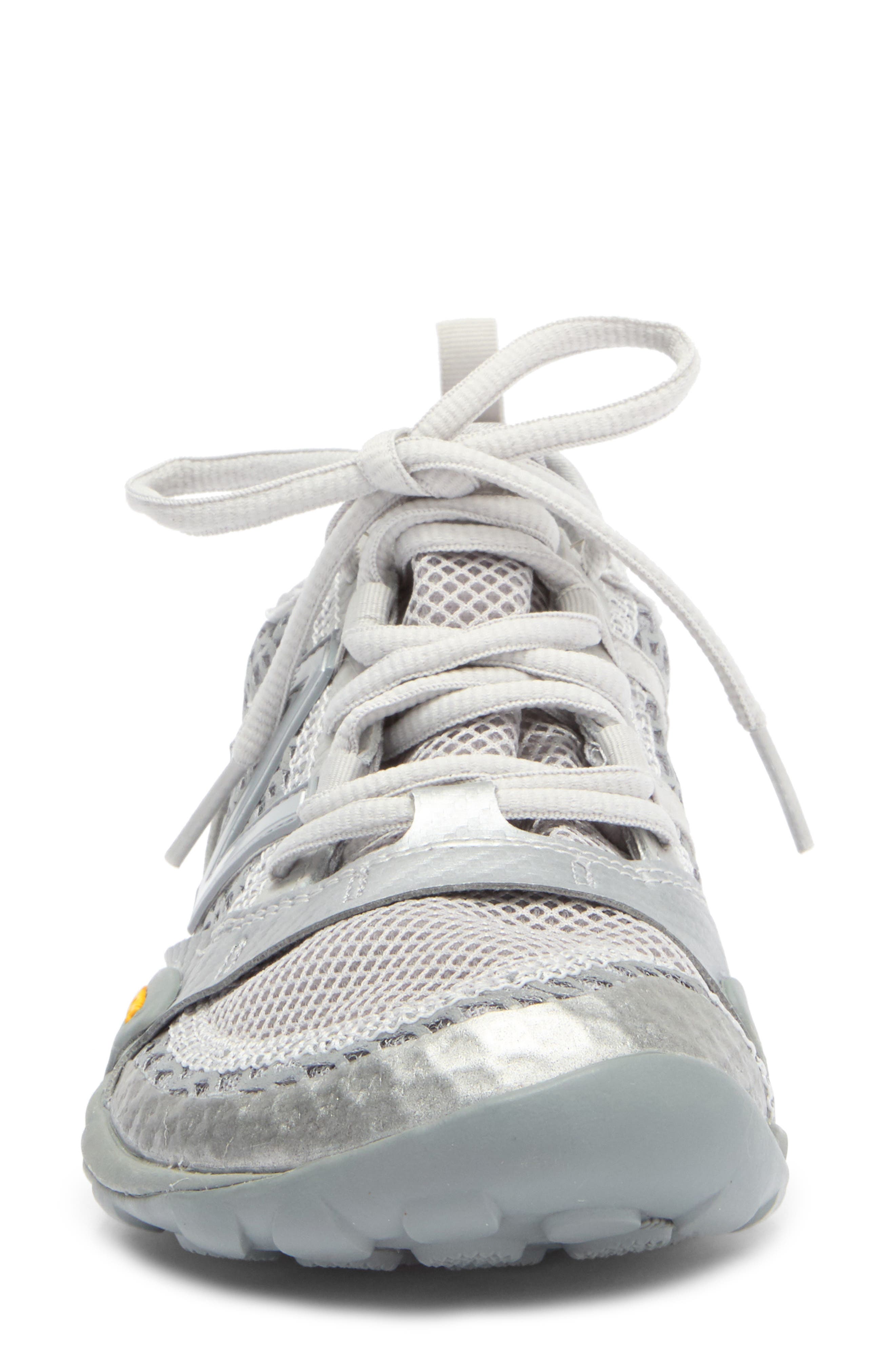 New Balance MT10 Trail Running Shoe, Alternate, color, 