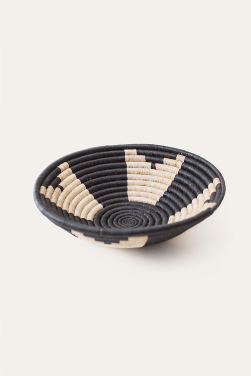 Indego Africa Star Raffia Plateau In Natural And Black