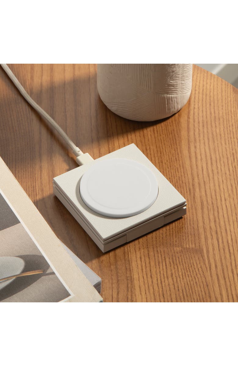 Native Union Rise Magnetic Charger, Alternate, color, Black