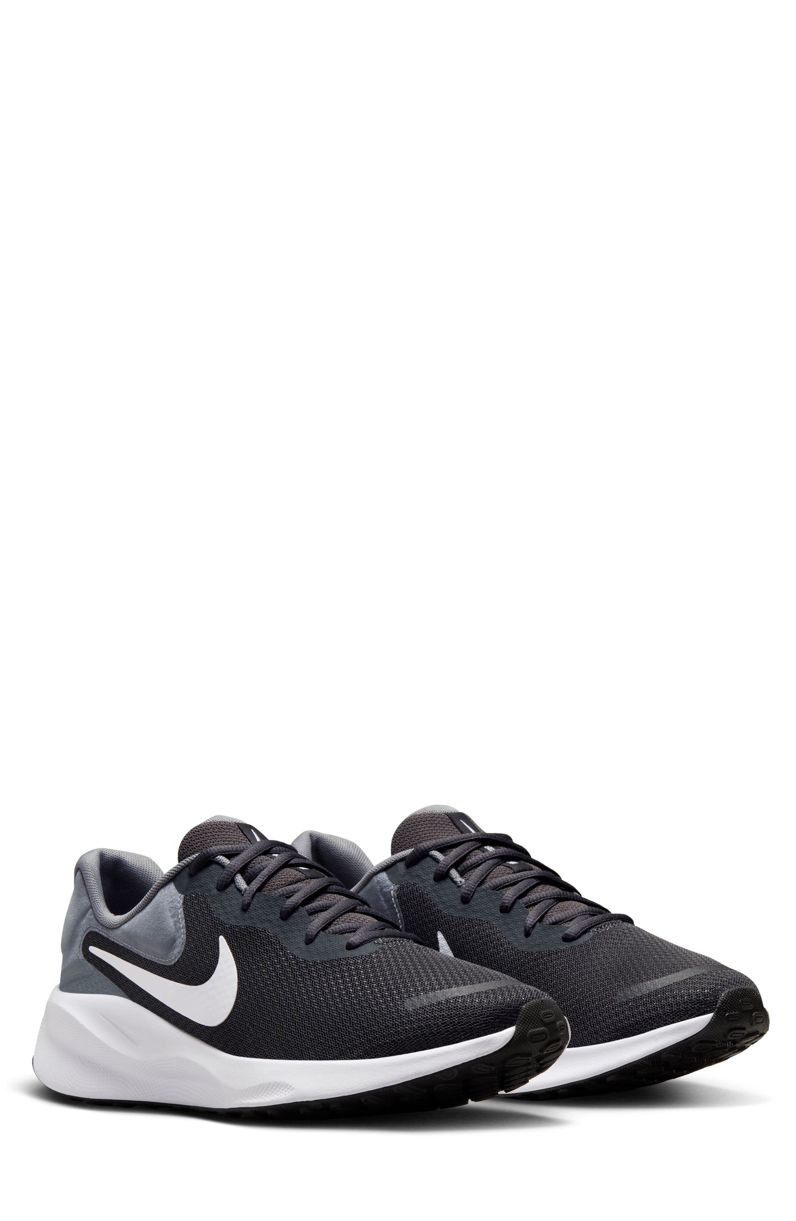 Nike Revolution 7 Running Shoe