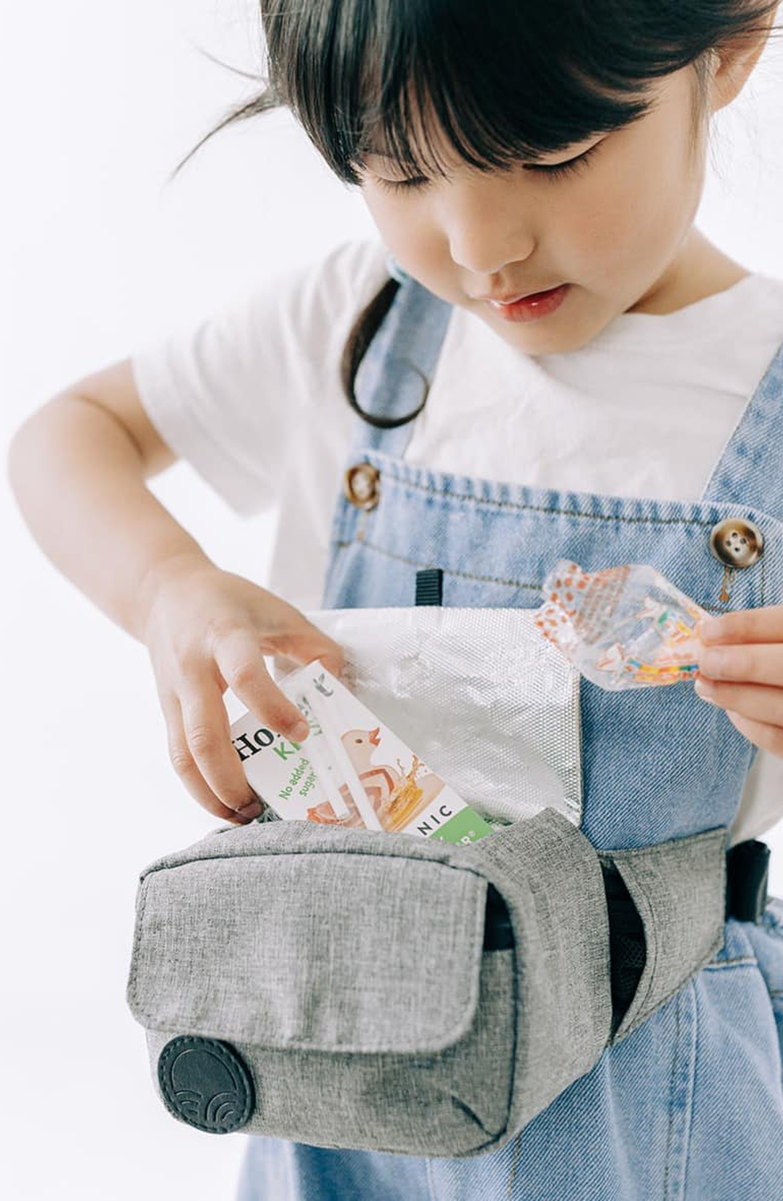 The California Beach Company Kid Snack Pack, Alternate, color, Light Gray