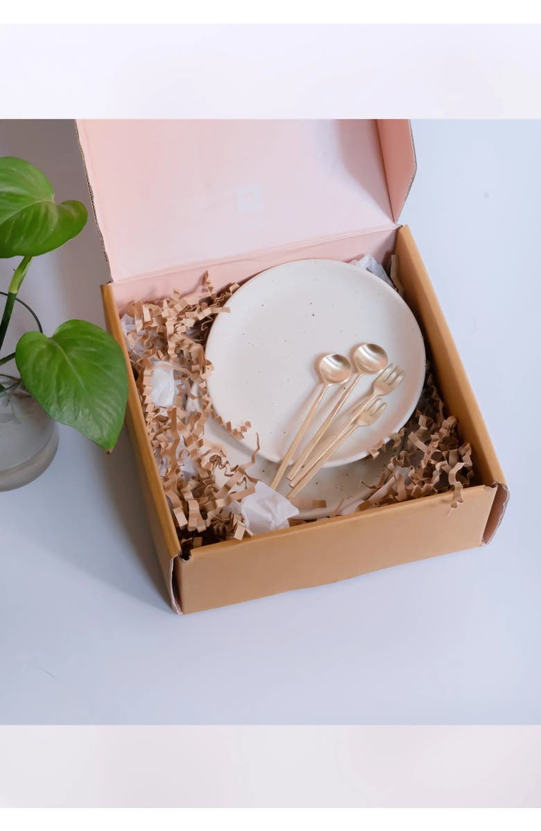 Fleck Wabi Dessert Spoons - Set of 4, Alternate, color, Brass