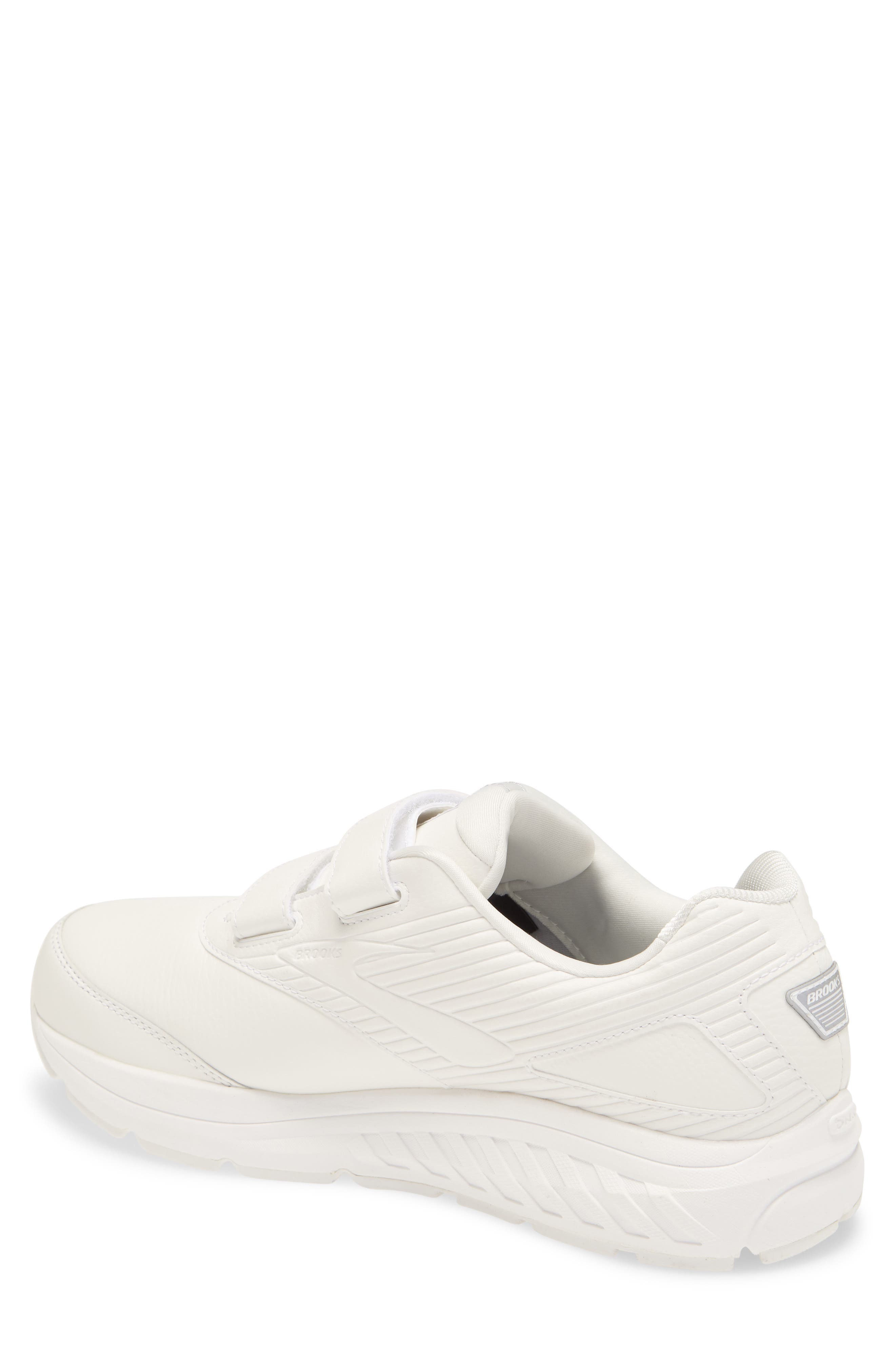 Addiction V-Strap 2 Walking Shoe, Alternate, color, WHITE/ WHITE