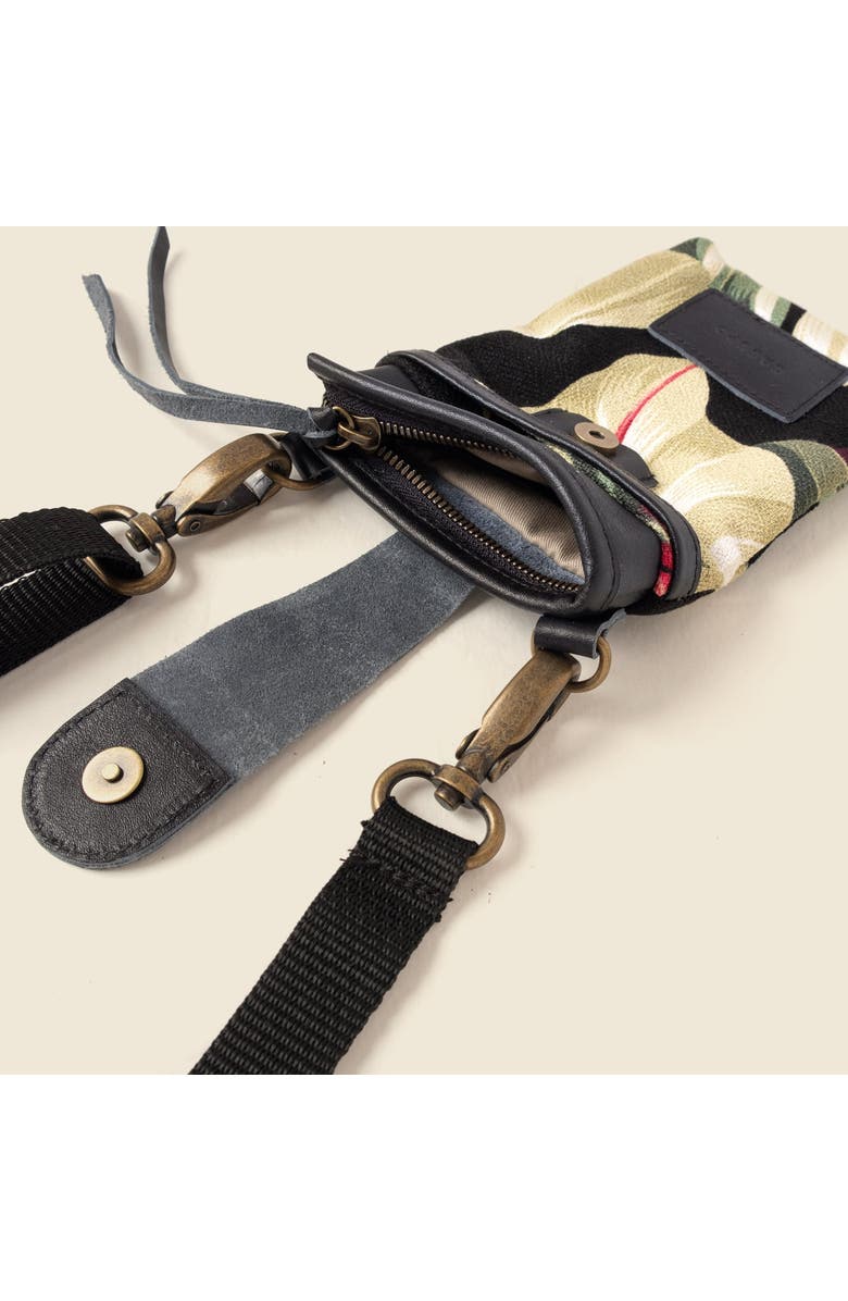 Casupo Compact Phone Bag, Alternate, color, Black Floral