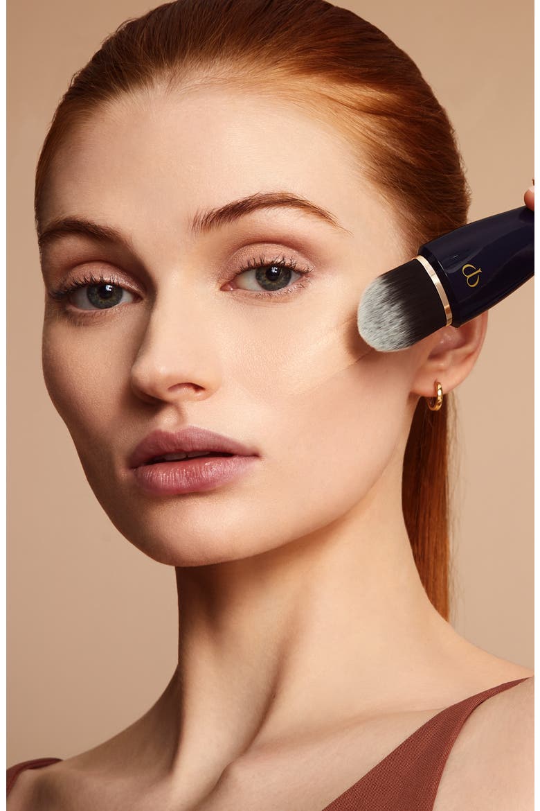 Beauté Radiant Fluid Natural Foundation, Alternate, color, O40 - LIGHT TAN OCHER