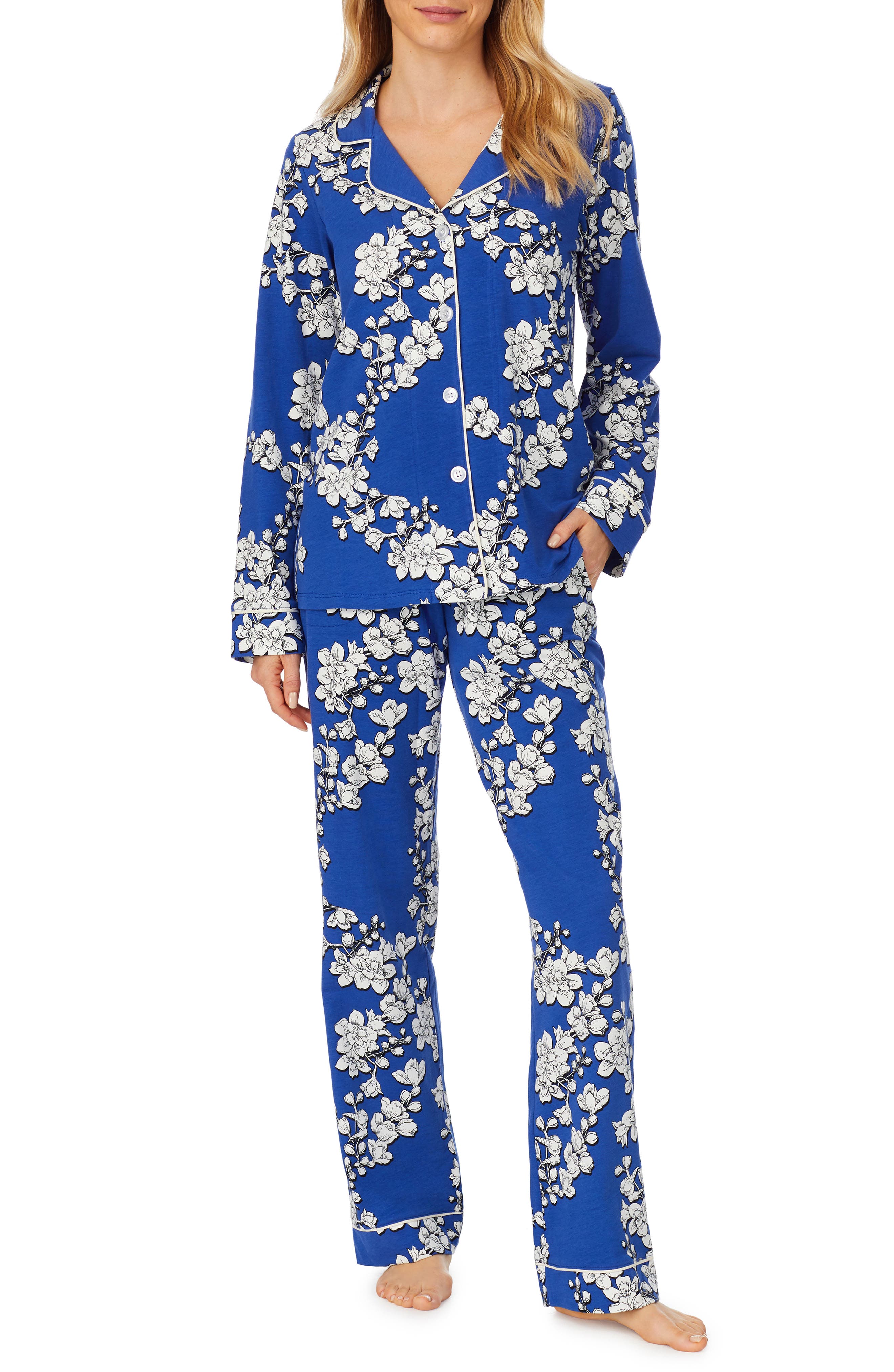 selected NAVY SHADOW BLOSSOM
