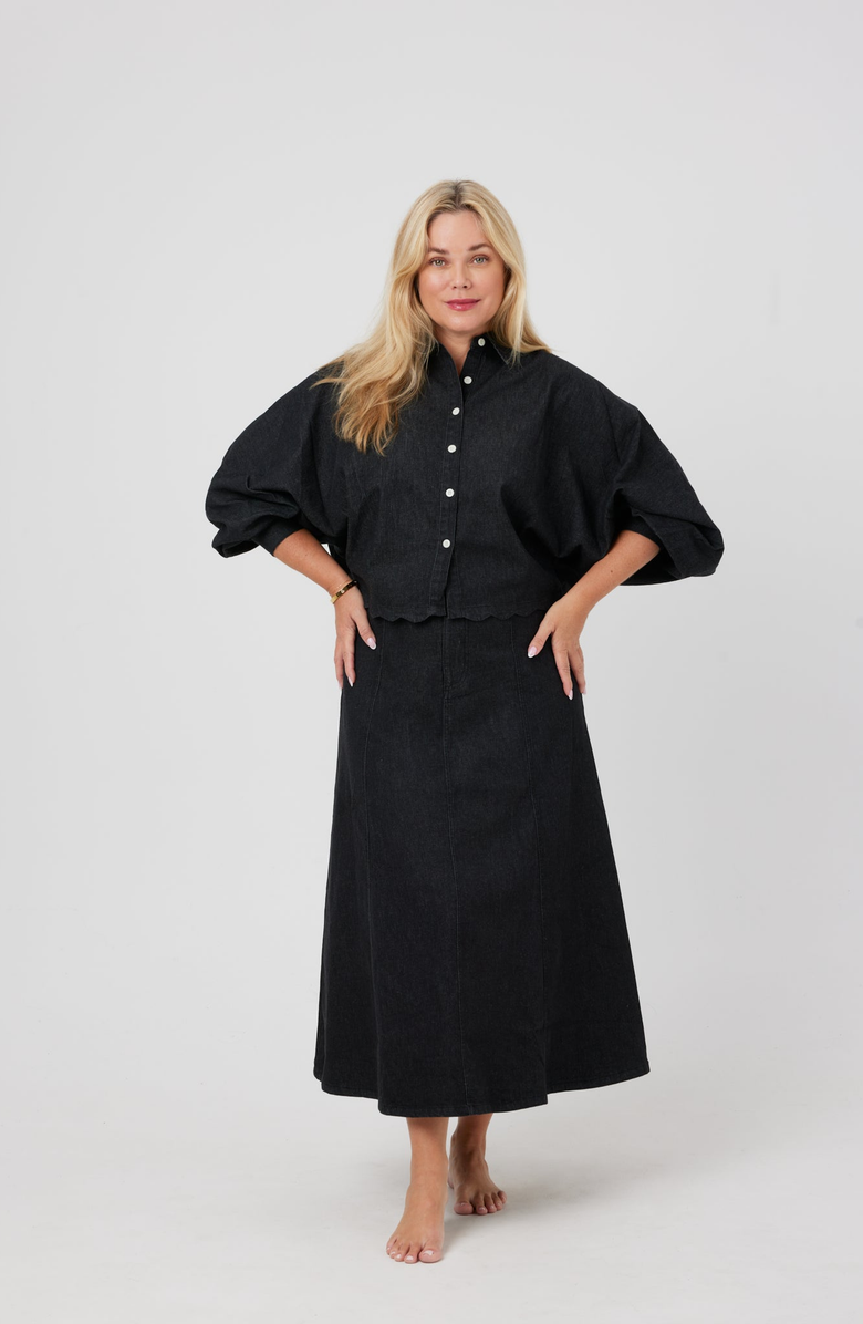 By Tess Collection Raya Skirt, Alternate, color, Dark Wash / Black Denim