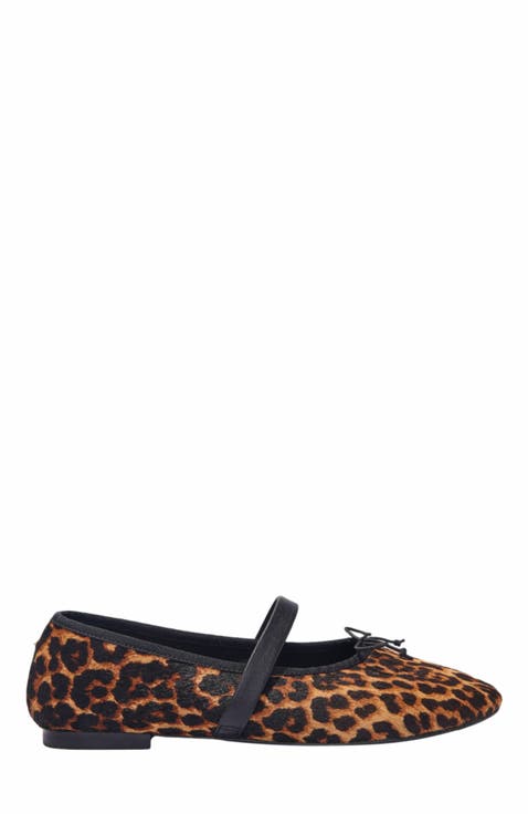 Leopard-effect leather ballet flats