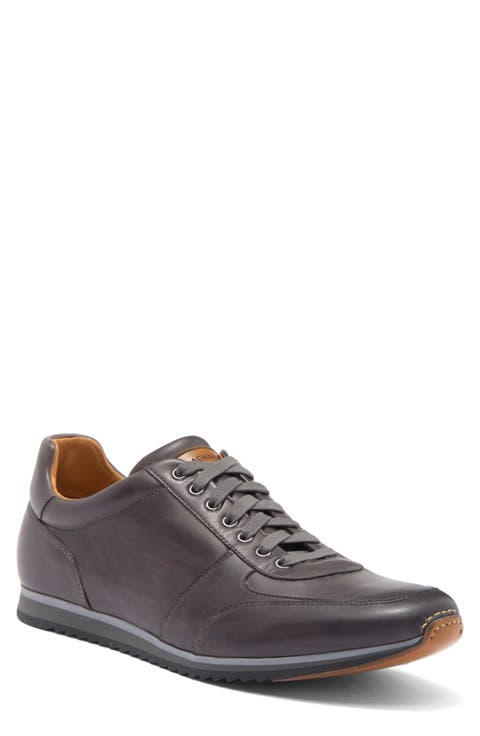Low Top Sneaker
