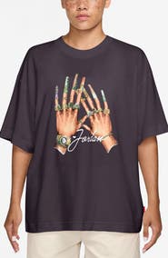 Nike Graphic T-Shirt