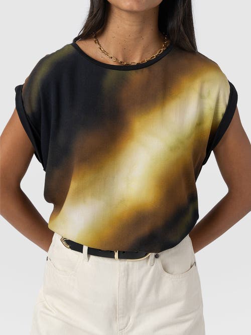 Saint + Sofia Turn Up Contrast Tee In Yellow