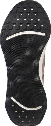 Motiva Road Runner Walking Shoe