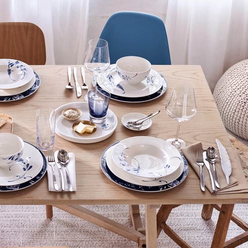 Villeroy & Boch La Divina Burgundy Set Of 4 In Clear
